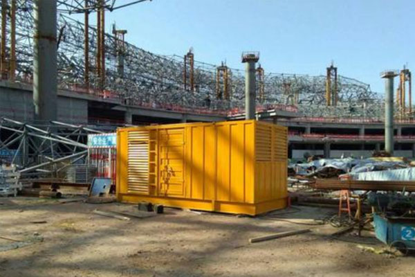 扬中发电机出租如何判断空气滤清器是否需要更换？